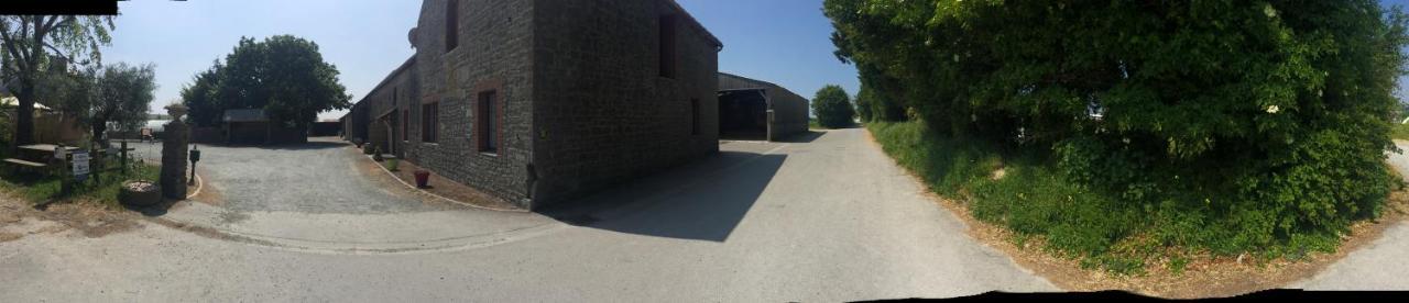 le loup dans la bergerie Bed & Breakfast Montmartin-sur-Mer Bagian luar foto